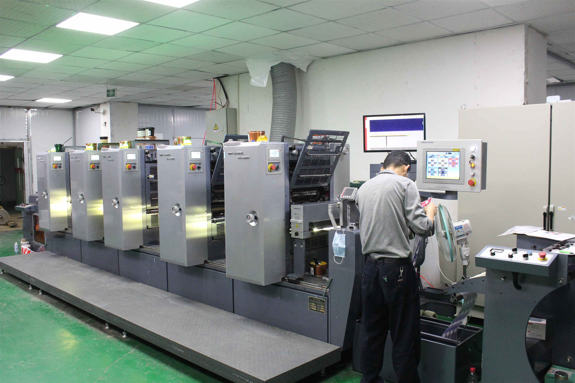 德国力士乐UV卷筒五色PS印刷机